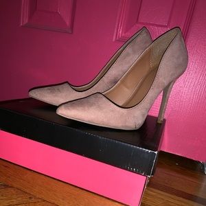 Seude mauve pointed toe heels